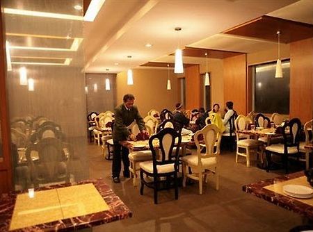 Deccan Plaza Hotel - Ooty Εξωτερικό φωτογραφία